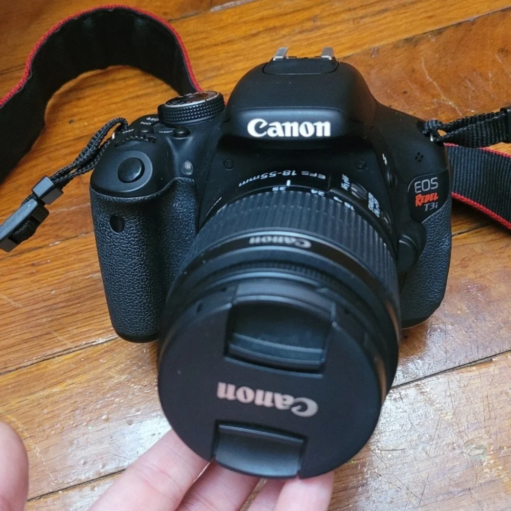 Canon eos rebel t3i digital camera